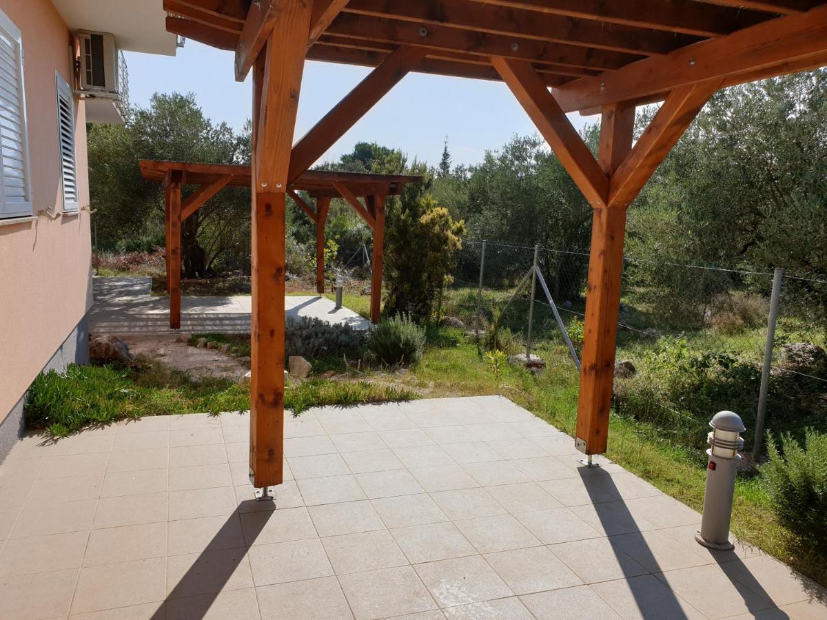 Olive Apartments Углян Экстерьер фото