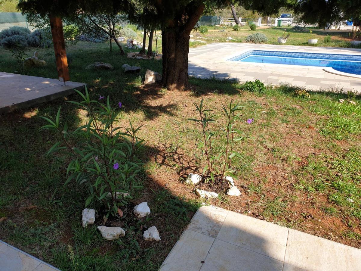 Olive Apartments Углян Экстерьер фото