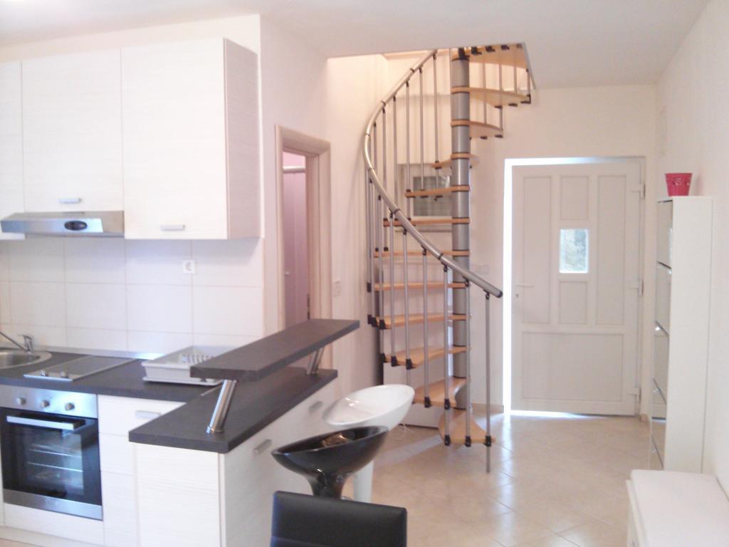 Olive Apartments Углян Номер фото